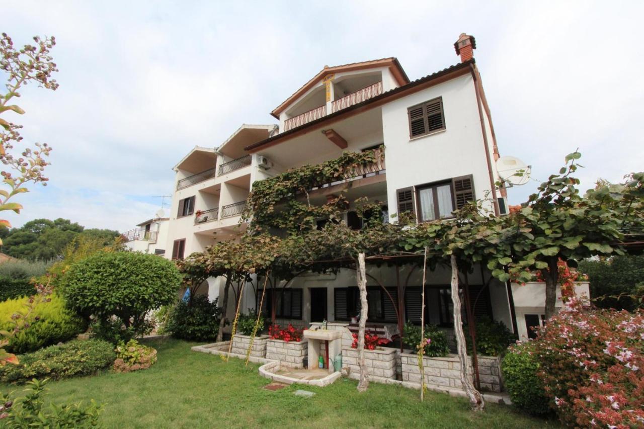 Apartments Daria Rovinj Buitenkant foto